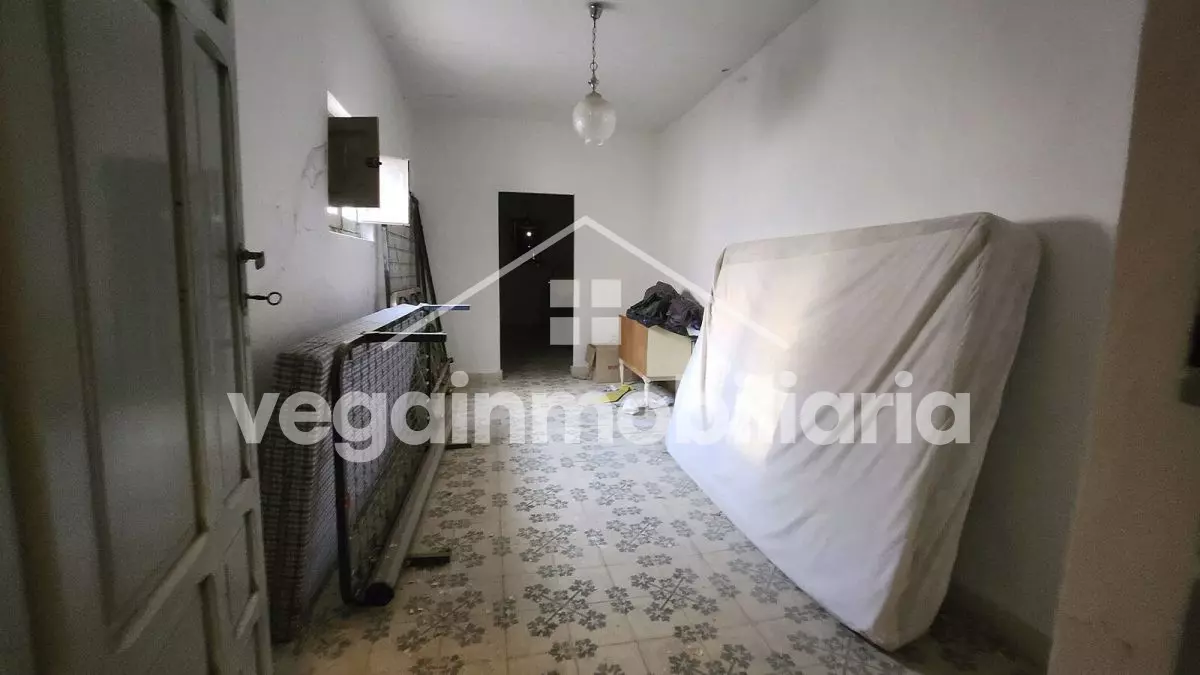 Inmueble en Escalona - Vega Inmobiliaria