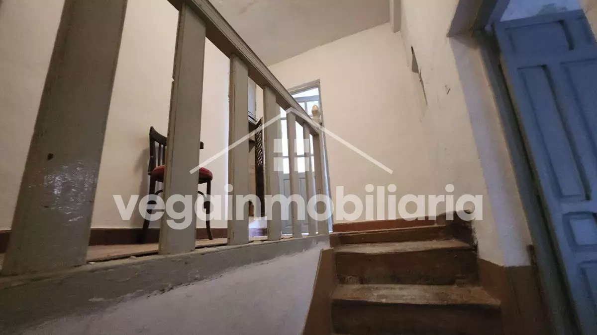 Inmueble en Escalona - Vega Inmobiliaria