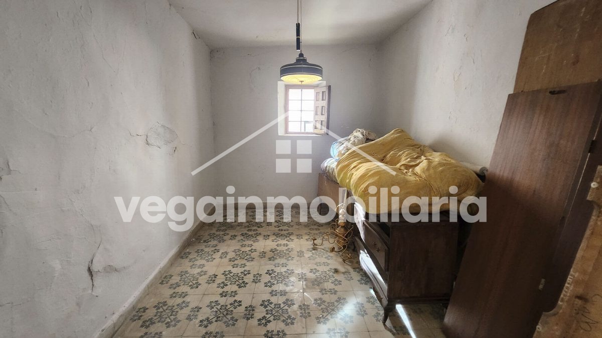 Inmueble en Escalona - Vega Inmobiliaria