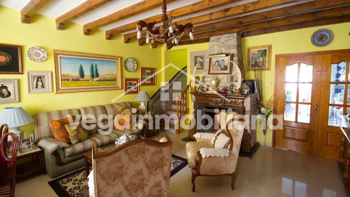 Venta de casas en Escalona - Inmobiliaria en Escalona - Inmobiliaria Vega