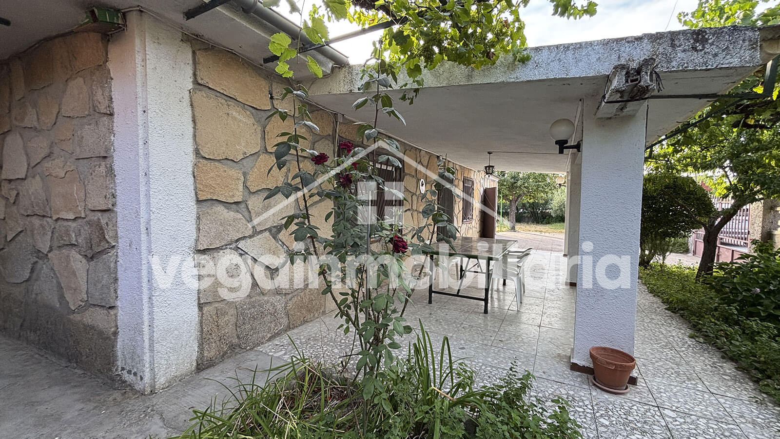 Venta de casas en Escalona - Inmobiliaria en Escalona - Inmobiliaria Vega