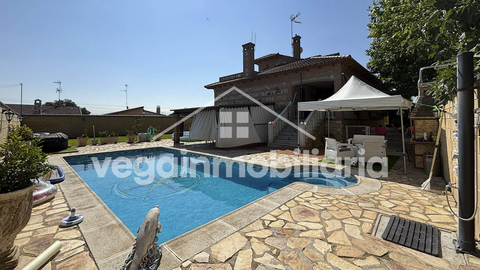 Venta de casas en Escalona - Inmobiliaria en Escalona - Inmobiliaria Vega