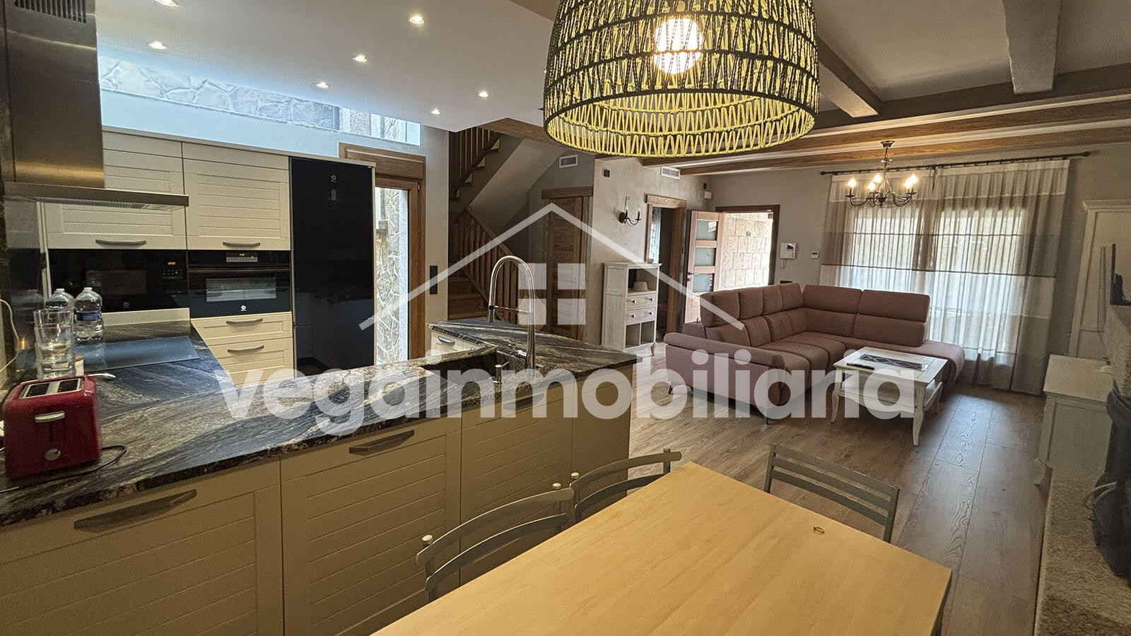 cocina-inmueble-062-vega-inmobiliaria