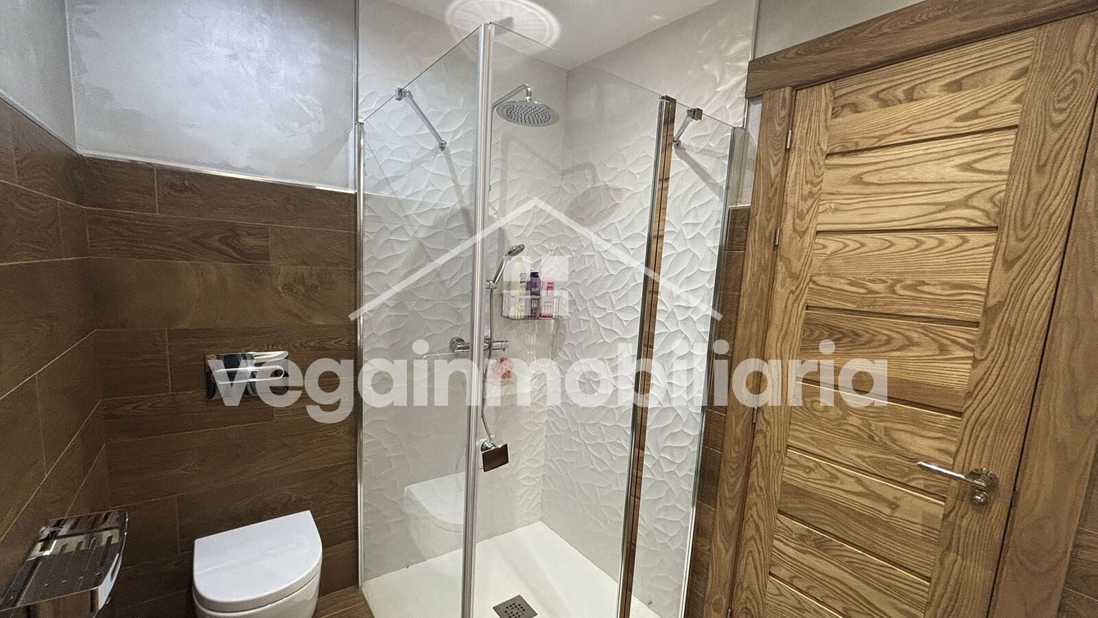 cuarto-baño-inmueble-062-vega-inmobiliaria