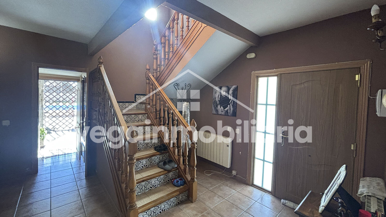 escaleras-inmueble-120-vega-inmobiliaria