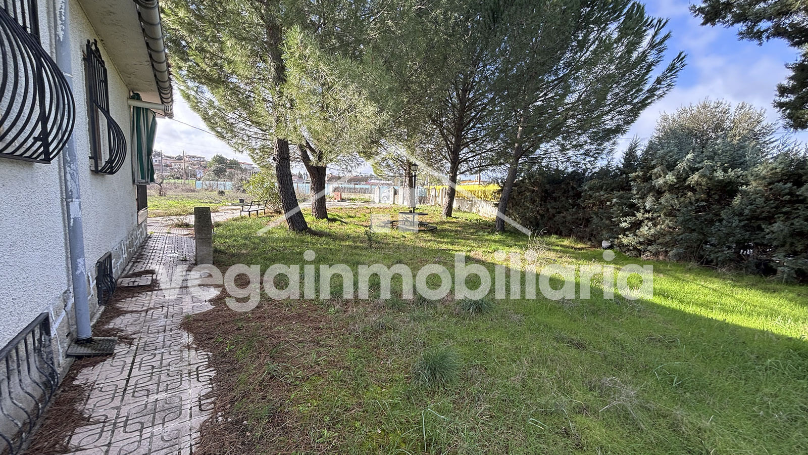 jardin-inmueble-115-vega-inmobiliaria