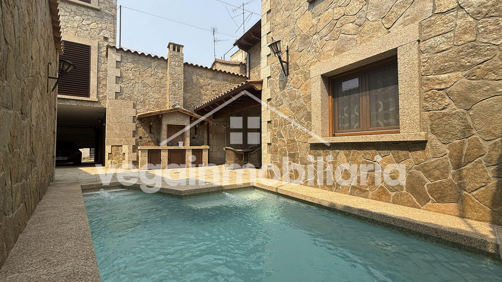 piscina-inmueble-062-vega-inmobiliaria