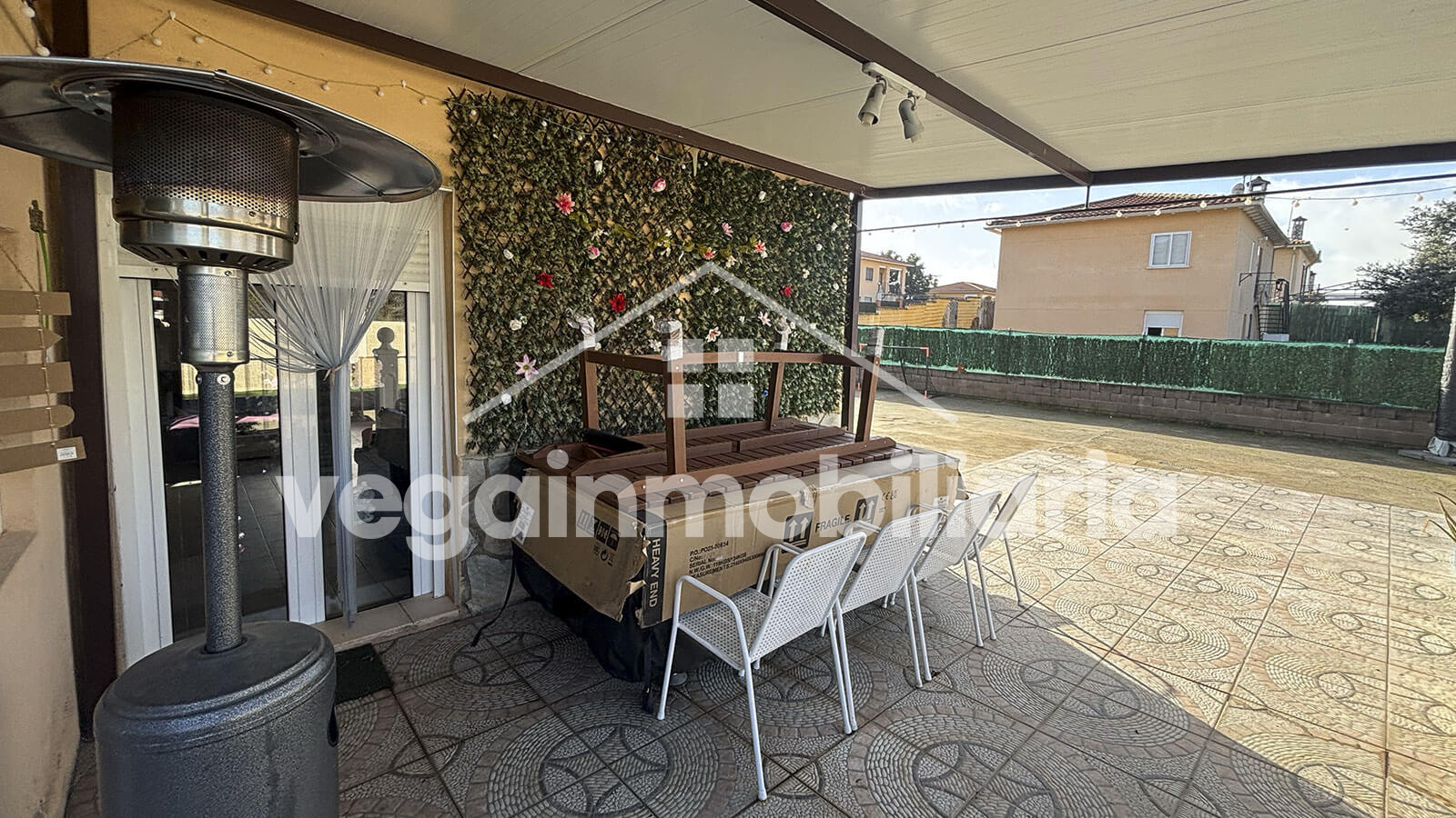 porche-inmueble-117-vega-inmobiliaria