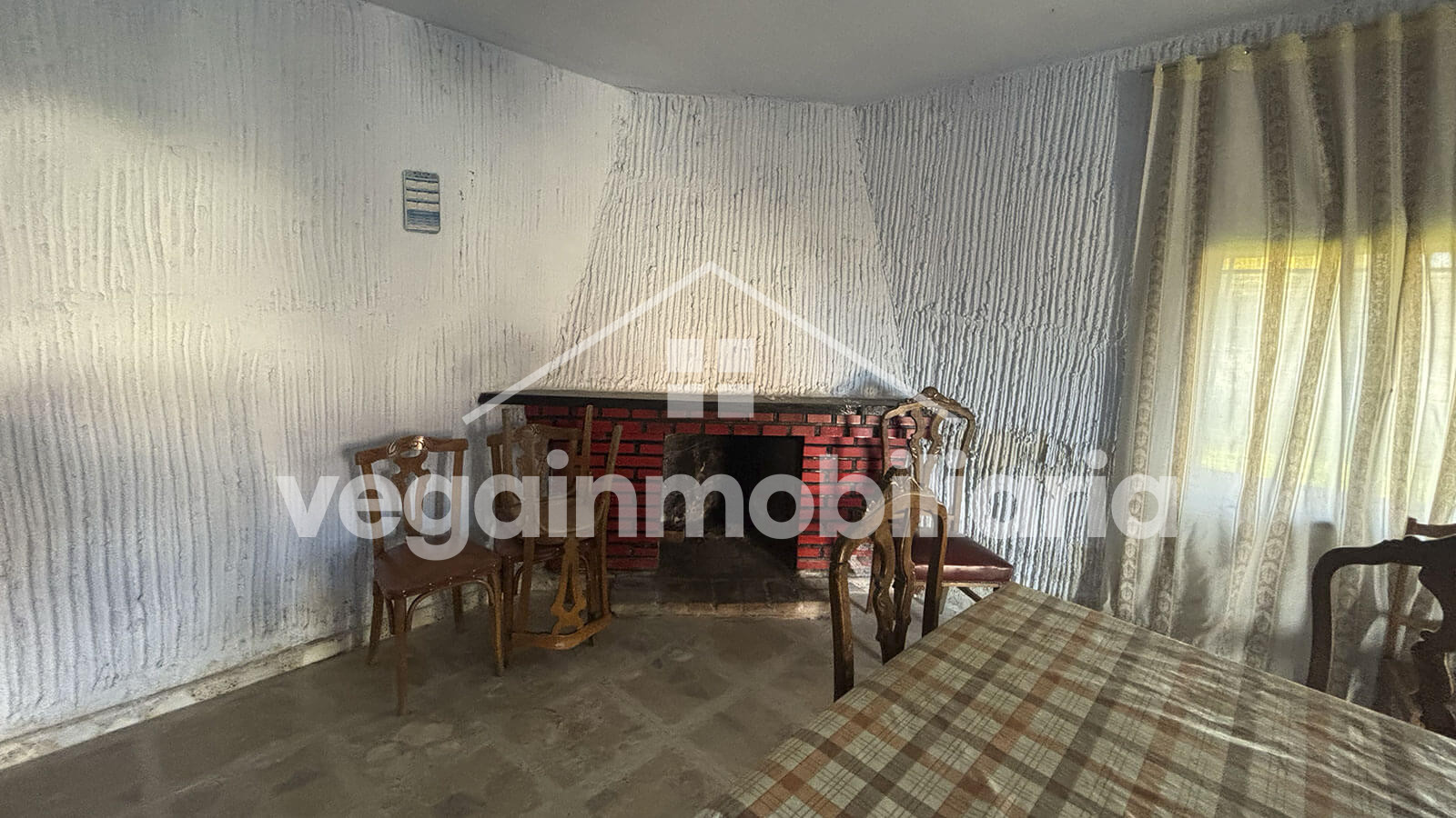 chimenea-inmueble-112-vega-inmobiliaria