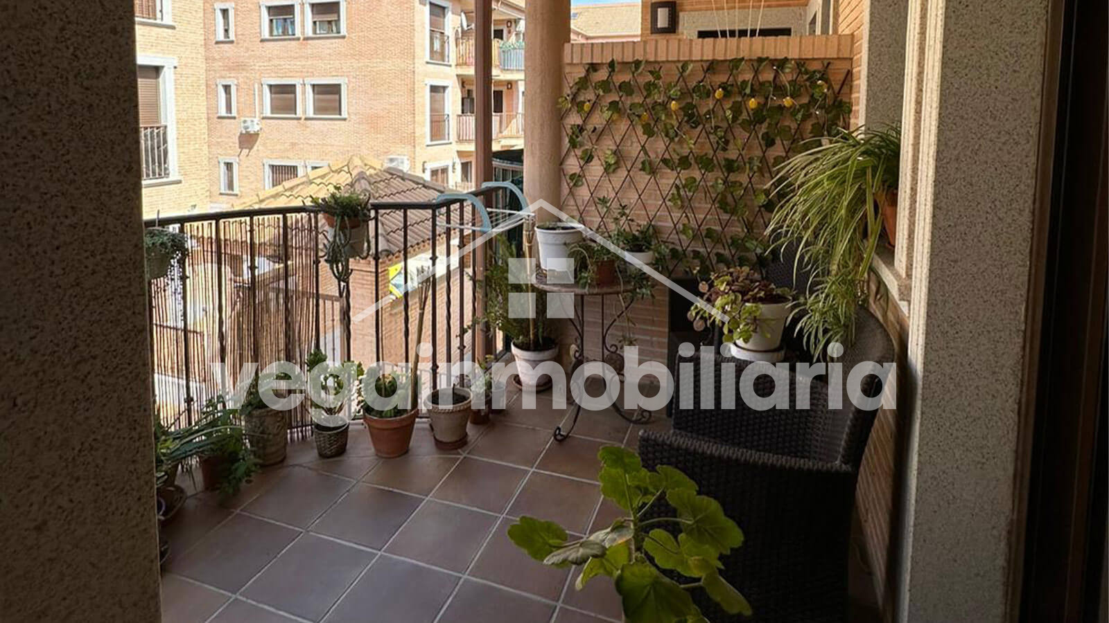 balcon-inmueble-134-vega-inmobiliaria