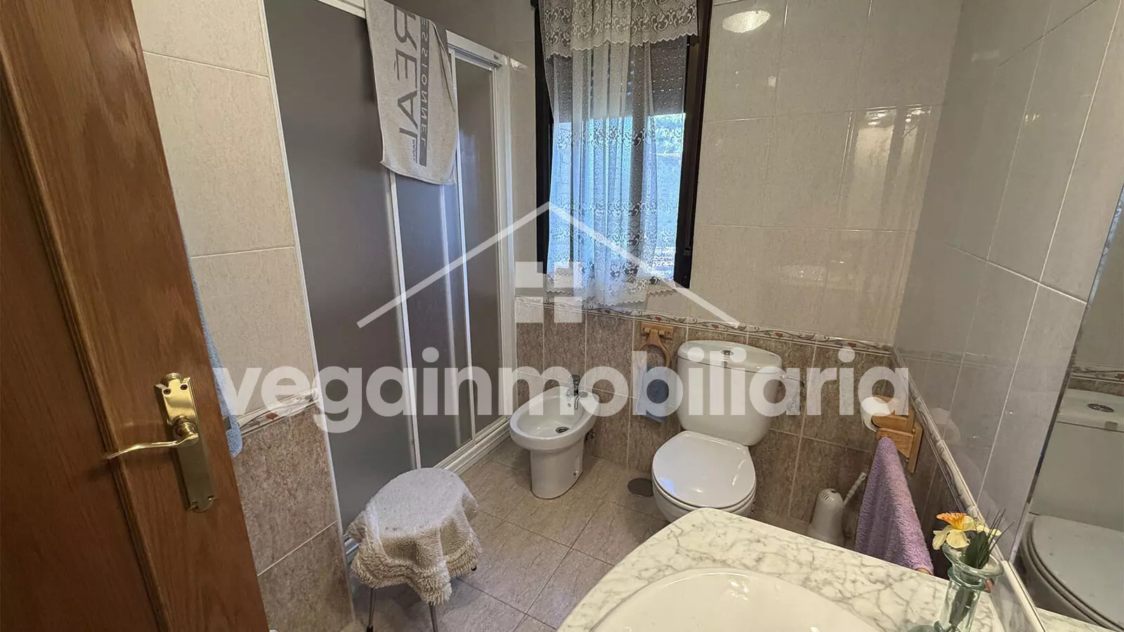 baño-dormitorio-inmueble-151-vega-inmobiliaria