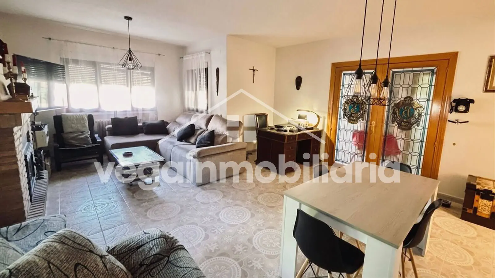 salon-inmueble-160-vega-inmobiliaria